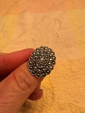 Vintage-Style Oval Statement Ring - Sterling